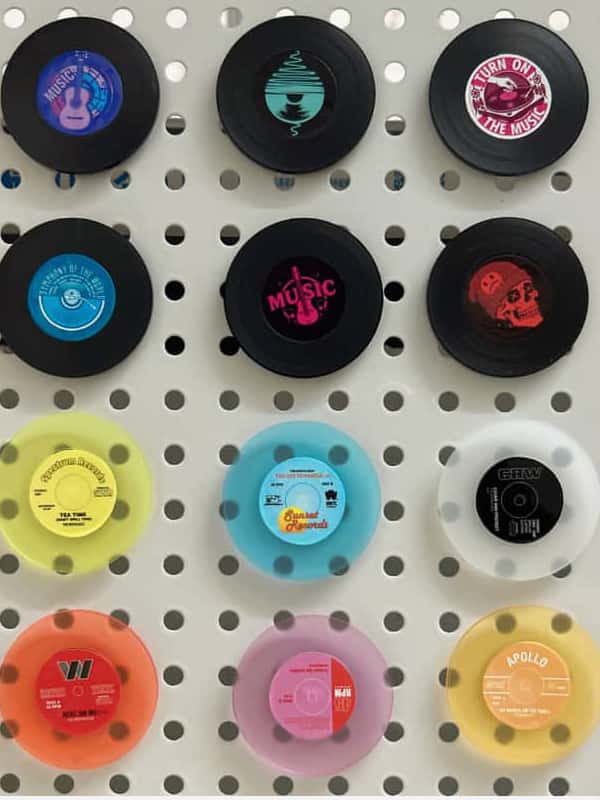 Multicolor‑NFC‑Vinyl‑Record‑Magnets‑Collection-600x800