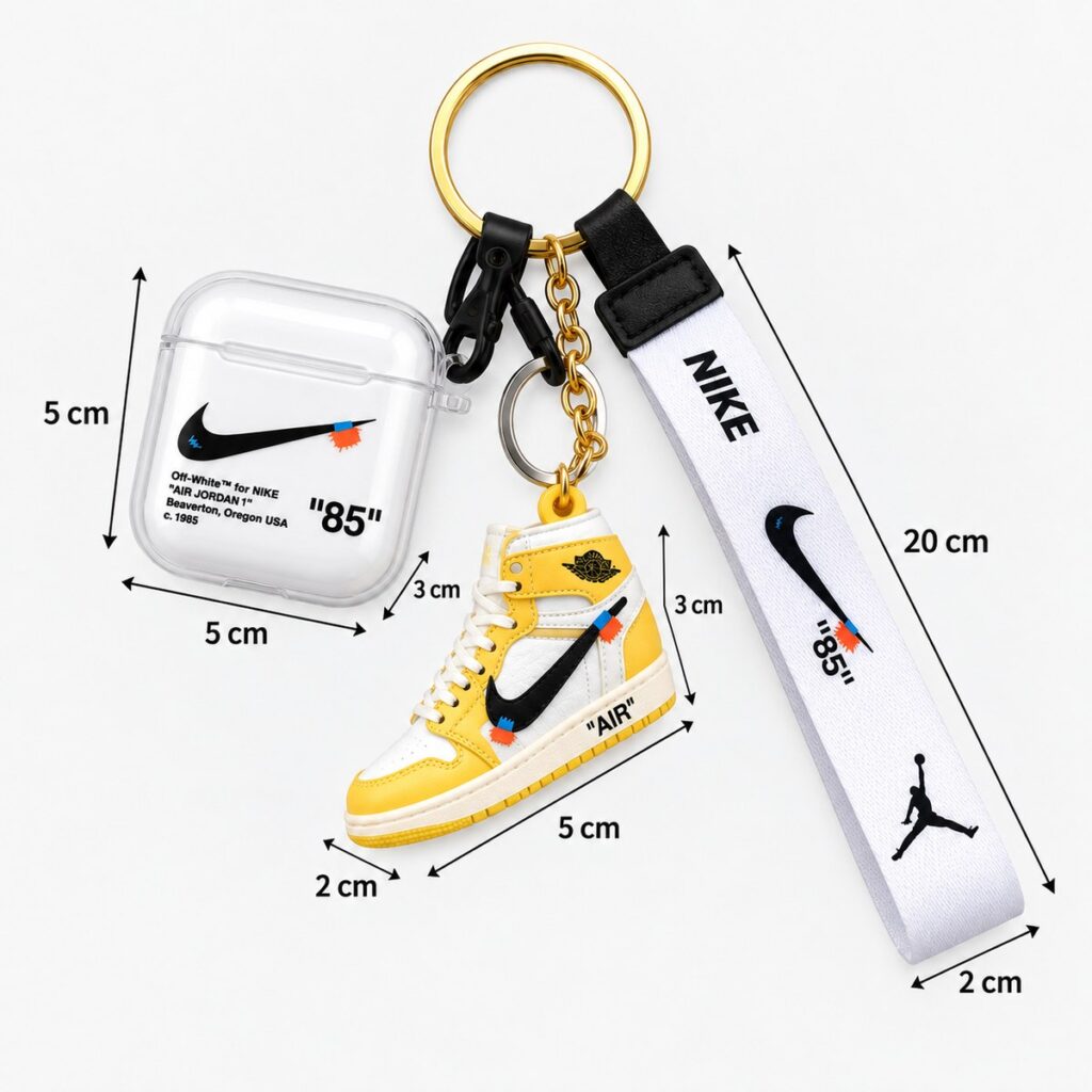 AirPod case with shoe keychain size reference showing a 20 cm set with lanyard