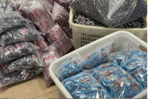 Carabiner Keychains Factory-16