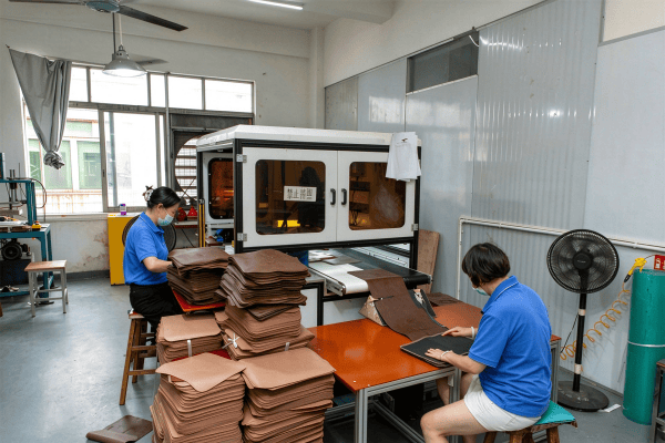 Leather Material Inspection for Keychains