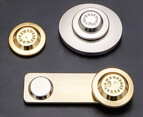 magnetic-badge-back