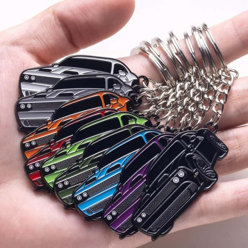 Muscle car keychain: mixed color batch in hand