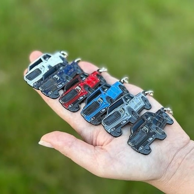 Pickup truck keychain: six color batch in hand